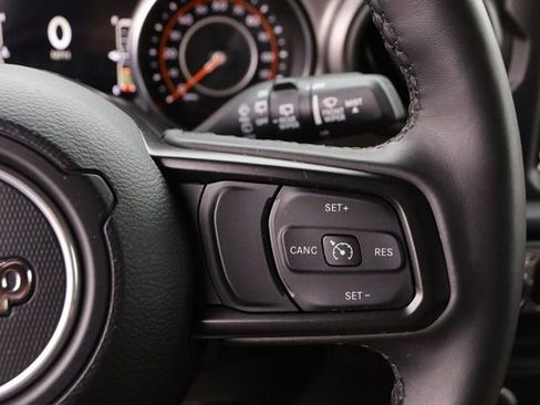 Used 2022 Jeep Wrangler Unlimited Sport image 12