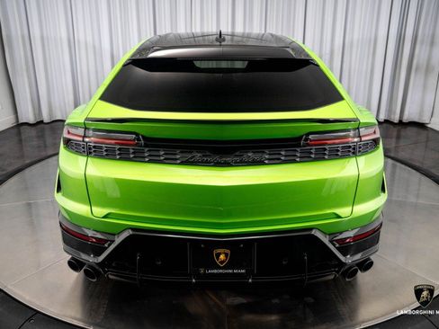 Used 2025 Lamborghini Urus SE image 18