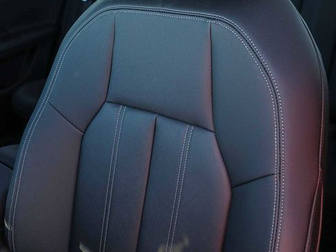 Used 2025 Audi Q6 e-tron Premium w/ Convenience Package image 34