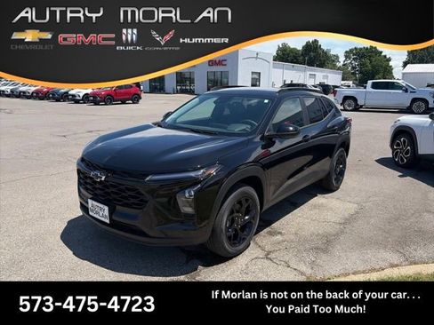 New 2026 Chevrolet Trax LT w/ Driver Confidence Package FWD image 1