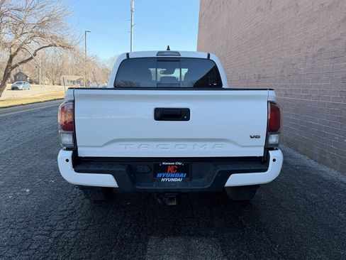 Used 2023 Toyota Tacoma TRD Sport w/ Advanced Technology Package image 4