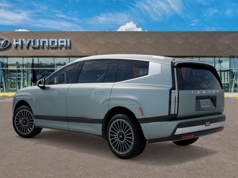 New 2026 Hyundai Ioniq 9 Calligraphy image 5