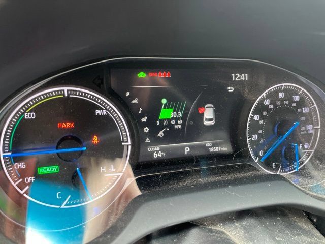 Used 2024 Toyota Venza Nightshade AWD/4WD image 2