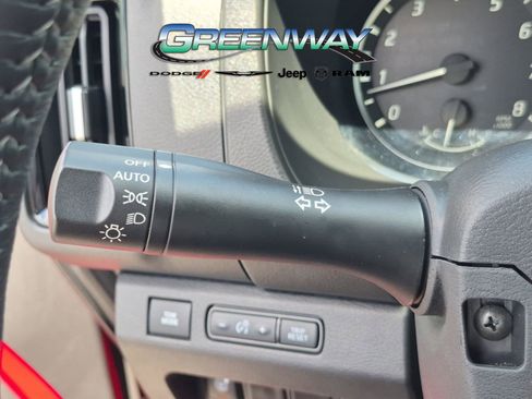 Used 2026 Nissan Frontier SV w/ SV Convenience Package RWD image 19