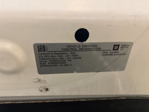 Used 2019 GMC Acadia SLT w/ LPO, Floor Liner Package AWD/4WD image 36