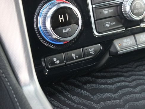 Used 2024 GMC Yukon XL Denali w/ Max Trailering Package image 30