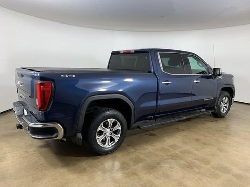 Used 2022 GMC Sierra 1500 SLT w/ Driver Alert Package II AWD/4WD image 8