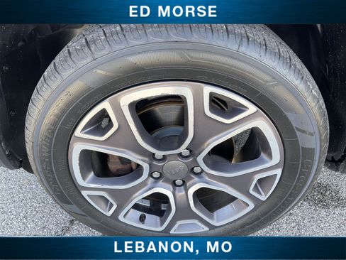 Used 2015 Jeep Renegade Limited AWD/4WD image 30