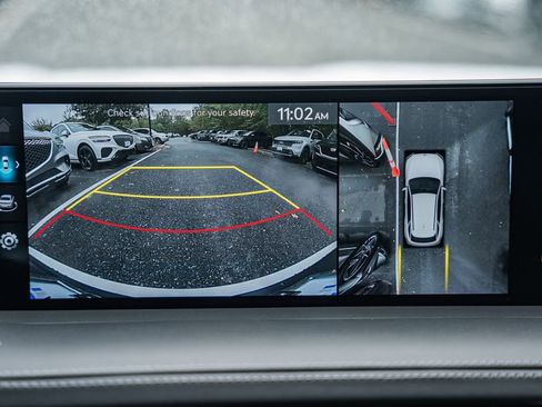 Used 2025 Genesis GV70 3.5T Sport w/ Sport Advanced Package image 44