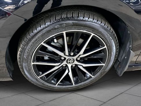 Certified 2023 Toyota Camry SE image 11