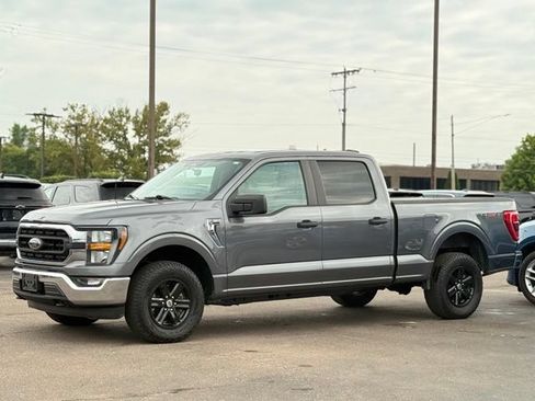 Used 2023 Ford F150 XLT AWD/4WD image 40