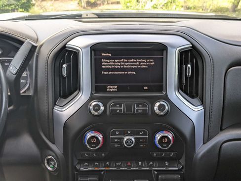 Used 2019 GMC Sierra 1500 SLT w/ SLT Premium Plus Package AWD/4WD image 24