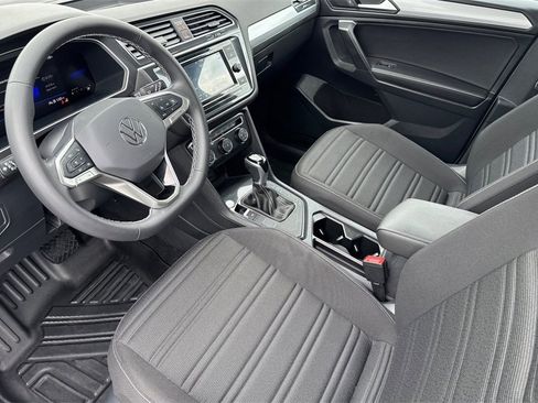 Used 2024 Volkswagen Tiguan S image 10