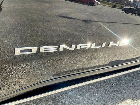 Used 2024 GMC Sierra 2500 Denali Ultimate image 8