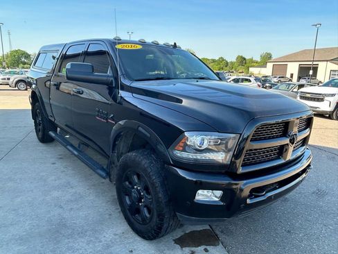 Used 2016 RAM 2500 Laramie w/ Sport Appearance Group AWD/4WD image 3
