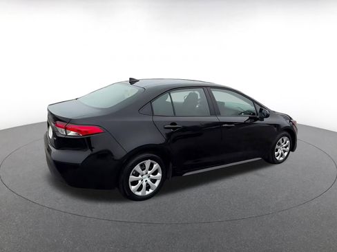 Used 2025 Toyota Corolla LE image 14