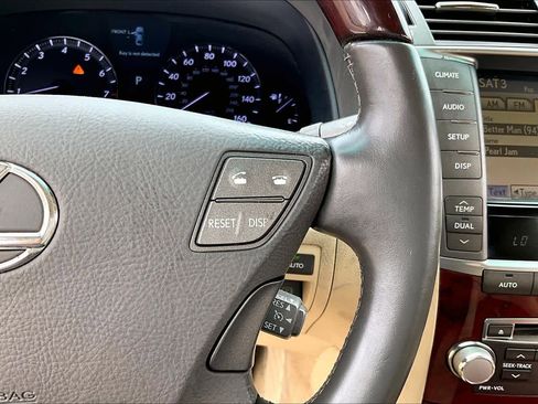 Used 2012 Lexus LS 460 AWD image 21