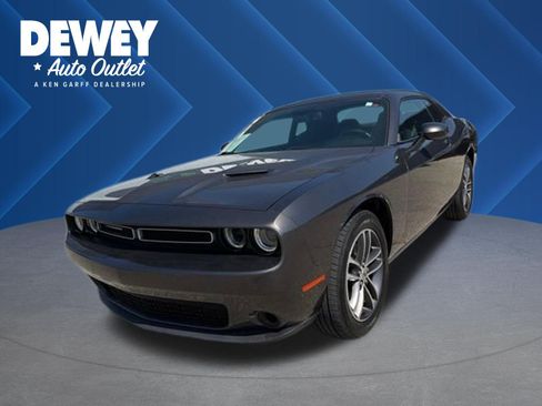Used 2019 Dodge Challenger SXT AWD/4WD image 1
