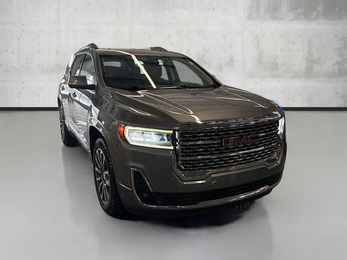Used 2022 GMC Acadia Denali w/ Denali Ultimate Package image 3