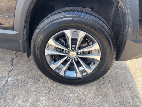 Used 2025 Chevrolet Equinox LT FWD image 30