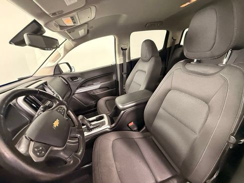 Used 2020 Chevrolet Colorado LT w/ LT Convenience Package AWD/4WD image 43