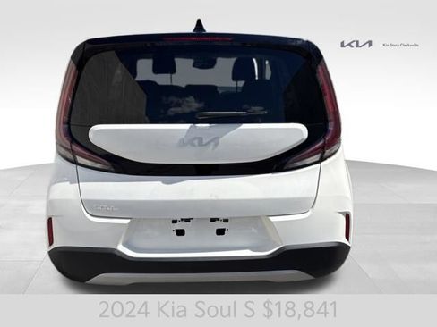 Certified 2024 Kia Soul S FWD image 7
