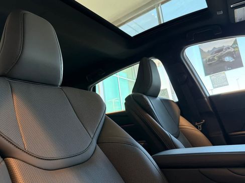 New 2026 Lexus ES 350e FWD image 15