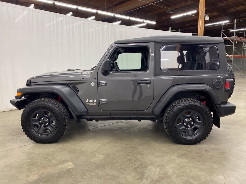 Used 2018 Jeep Wrangler Sport AWD/4WD image 3
