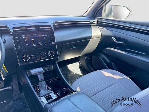 Used 2024 Hyundai Santa Cruz SE image 26