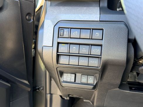 Used 2025 Toyota Tacoma 4x4 Double Cab Hybrid image 54