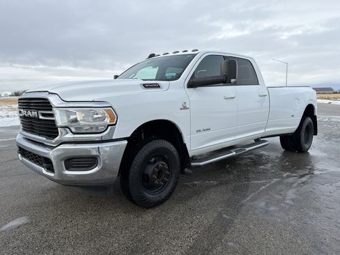Used 2021 RAM 3500 Big Horn image 2