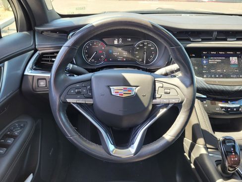 Certified 2024 Cadillac XT6 Premium Luxury AWD/4WD image 16