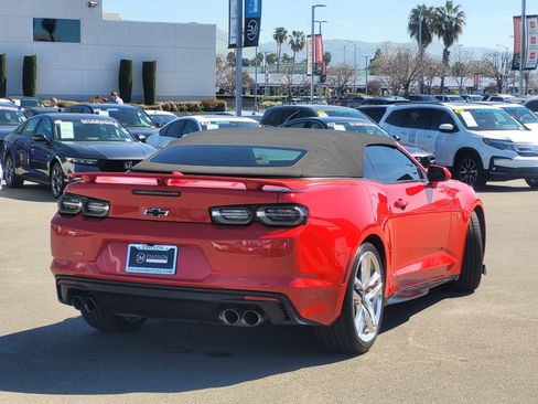 Used 2021 Chevrolet Camaro SS image 5