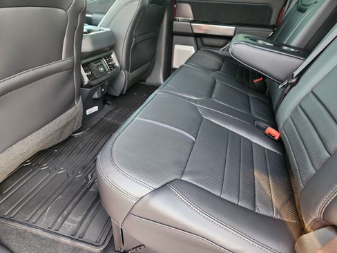 New 2026 Ford F450 Platinum w/ FX4 Off-Road Package AWD/4WD image 30