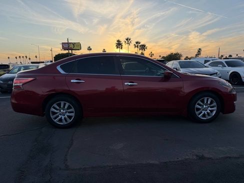 Used 2015 Nissan Altima 2.5 SV image 12