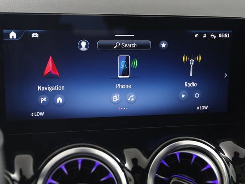 Used 2024 Mercedes-Benz GLA 35 AMG 4MATIC image 38