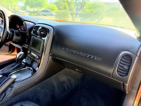 Used 2008 Chevrolet Corvette Coupe w/ Preferred Equipment Group RWD image 19