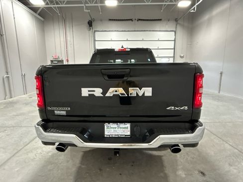 Used 2025 RAM 1500 Laramie AWD/4WD image 7