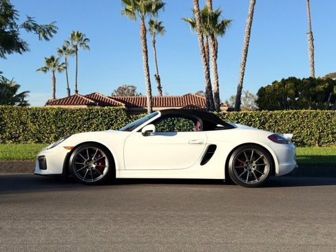 Used 2016 Porsche Boxster Spyder image 4