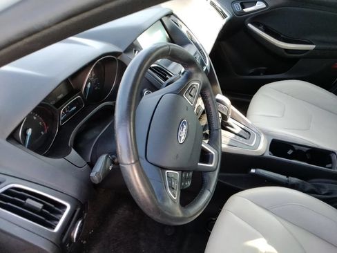 Used 2018 Ford Focus Titanium FWD image 8