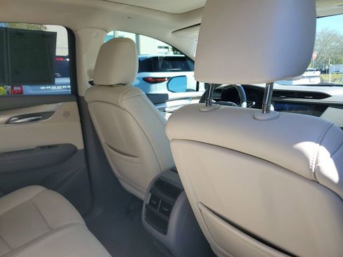 Used 2019 Cadillac XT5 Luxury image 25