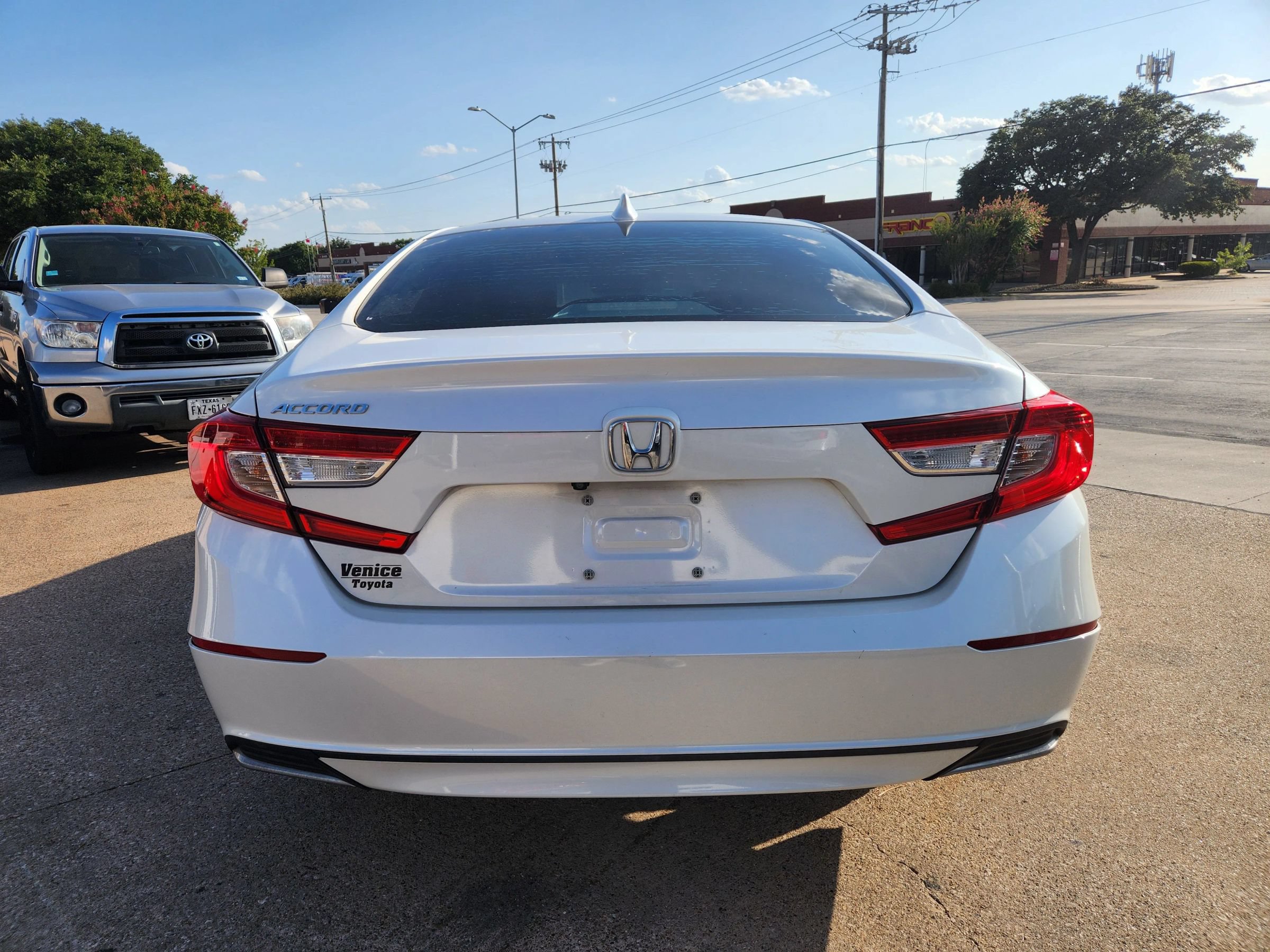 Used 2018 Honda Accord EX-L image 4