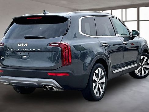 Used 2022 Kia Telluride S AWD/4WD image 3