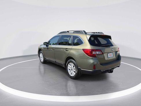 Used 2015 Subaru Outback 2.5i Premium AWD/4WD image 6