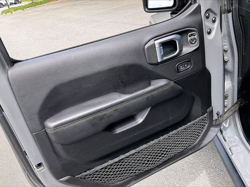 Certified 2021 Jeep Wrangler Unlimited Rubicon 4xe w/ Cold Weather Group AWD/4WD image 27