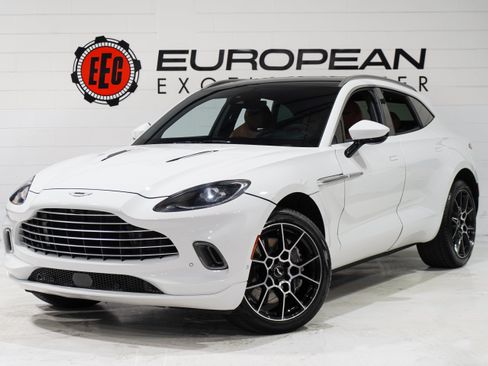 Used 2022 Aston Martin DBX AWD/4WD image 4