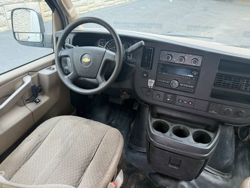 Used 2018 Chevrolet Express 2500 Extended w/ Driver Convenience Package RWD image 10