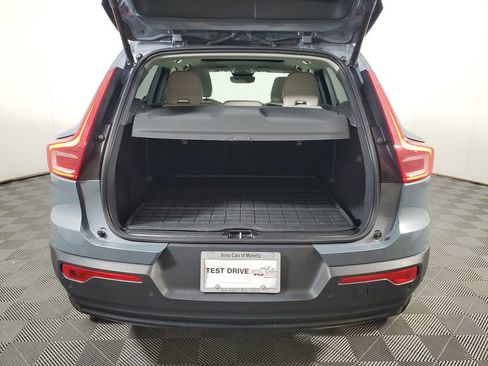 Used 2023 Volvo XC40 B5 Plus w/ Climate Package AWD/4WD image 11