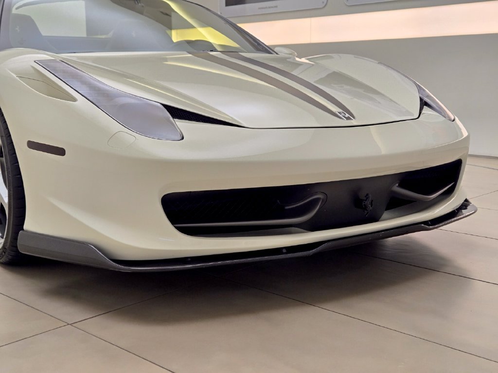 Used 2013 Ferrari 458 Spider RWD image 4