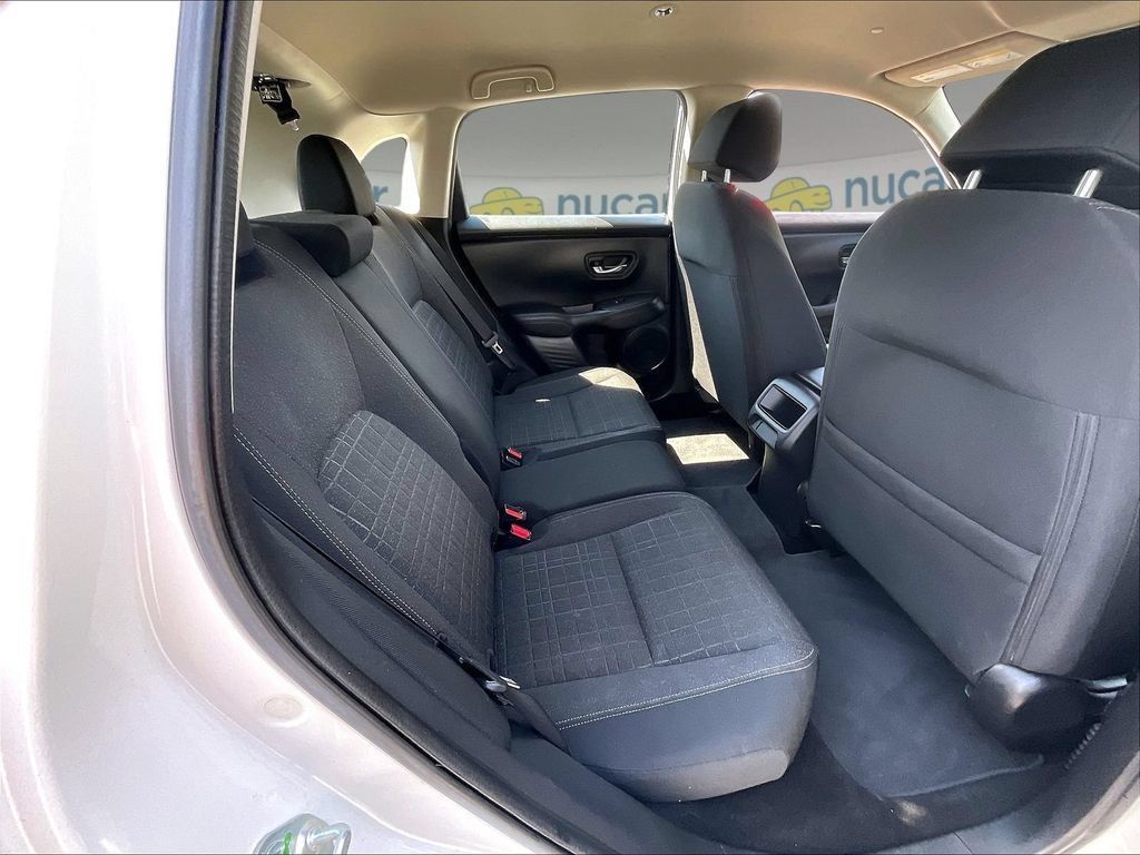 Used 2023 Honda HR-V LX image 16